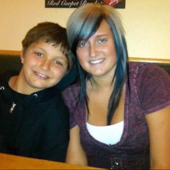 Meet Amy ☀️Posh Ambassador & Shopper☀️ - Picture 5 of 8